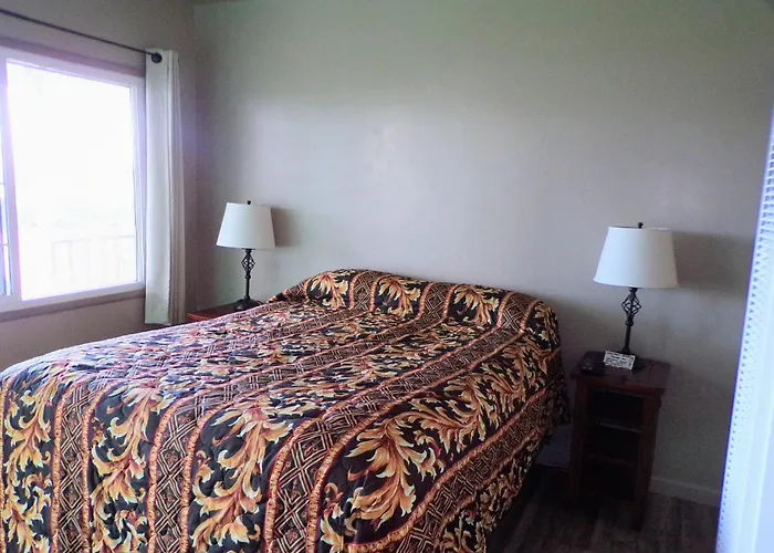 Cypress Tree Motel